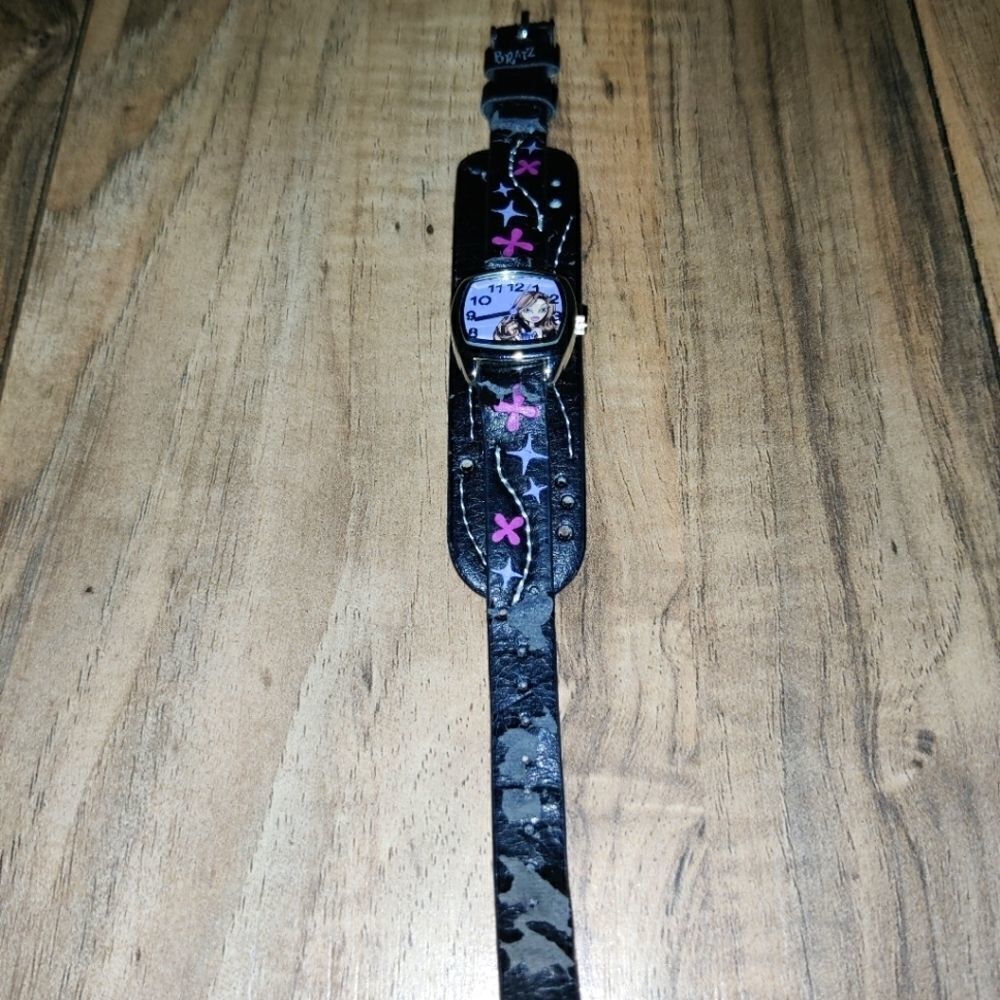 MGA Bratz Girls Watch BRZ053.*Untested*Has Damage To The Band Shown In Pictu